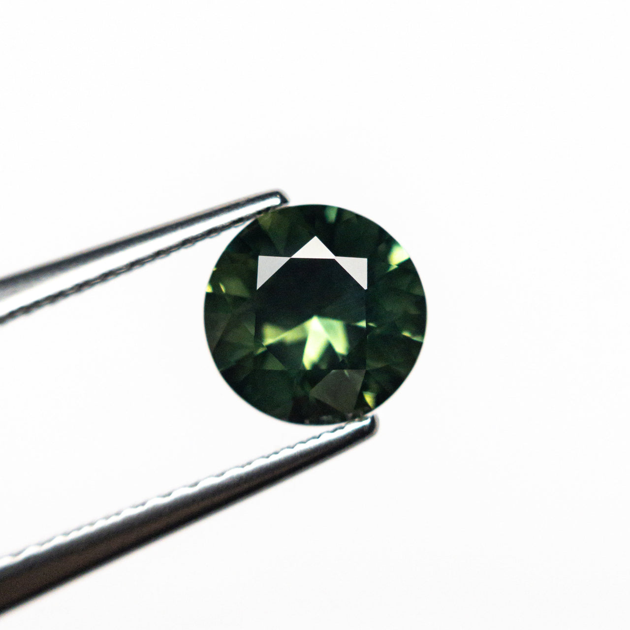 1.31ct 6.87x6.84x3.91mm Round Brilliant Sapphire 26493-07